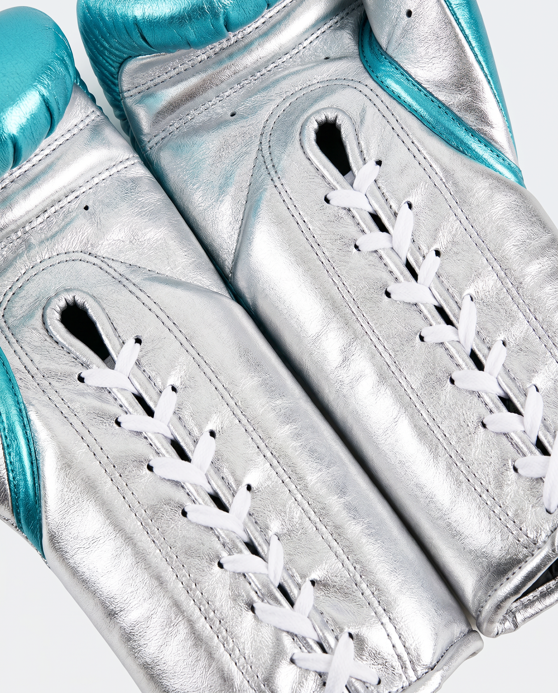 Aqua & Silver 8oz Pro Fight Gloves