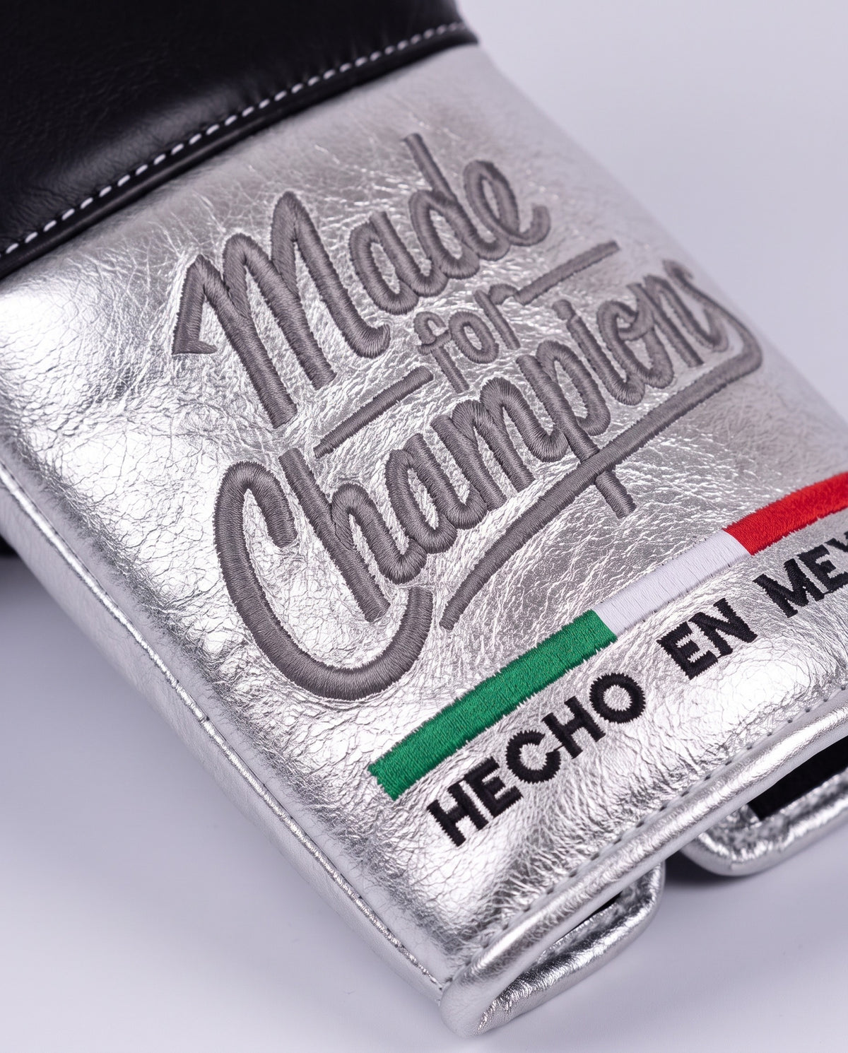 Black & Silver 16oz Training Gloves