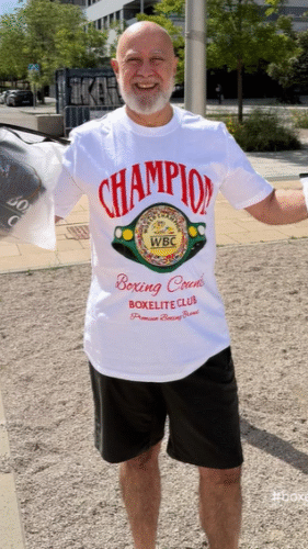 Classic BOXELITE Black T-Shirt photo review